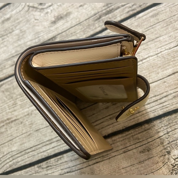 NWT! Coach authentic leather zip wallet with C golden rhinestones + Gift wrap! - Picture 10 of 15